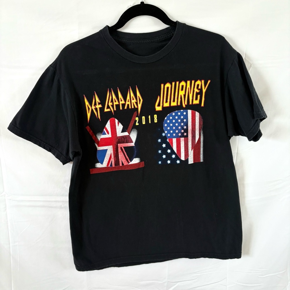 Journey Def Leppard tour 2018 merchandise graphic T-shirt tee top size small